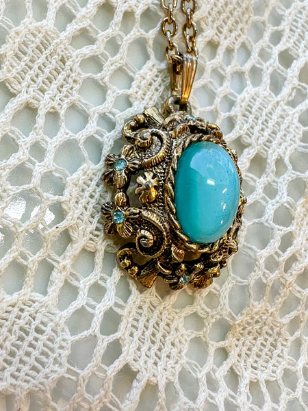 Vintage Sarah Coventry Czarina Pendant Necklace