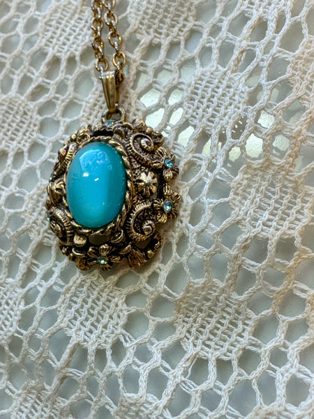 Vintage Sarah Coventry Czarina Pendant Necklace